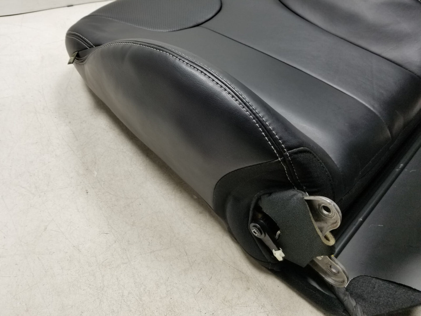2015 Dodge Dart Front Passenger Seat Backrest Upper Cushion OEM