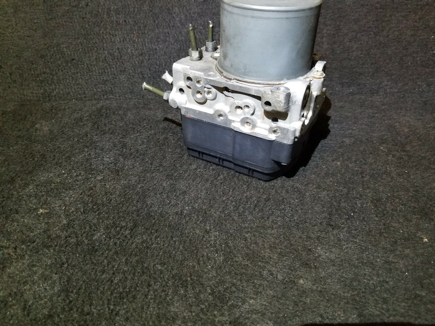 2013 Scion Tc ABS Brake Pump Module OEM