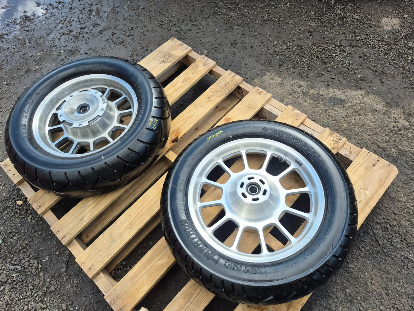 2014 Triumph America Wheel Rim W/tire Metzeler Front & Rear Pair OEM