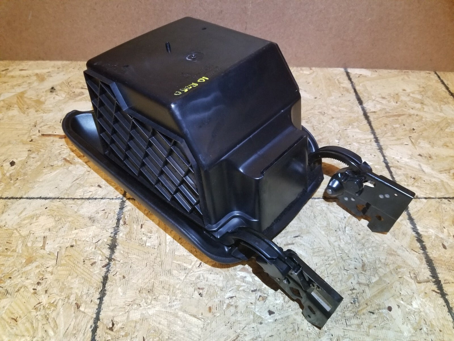 2010 Mercedes-benz R350 Center Console Armrest OEM