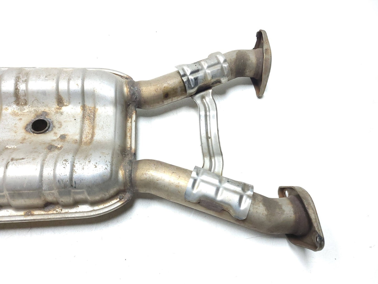 09-12 Hyundai Genesis Exhaust Resonator Muffler Tail System 4.6l OEM Sedan