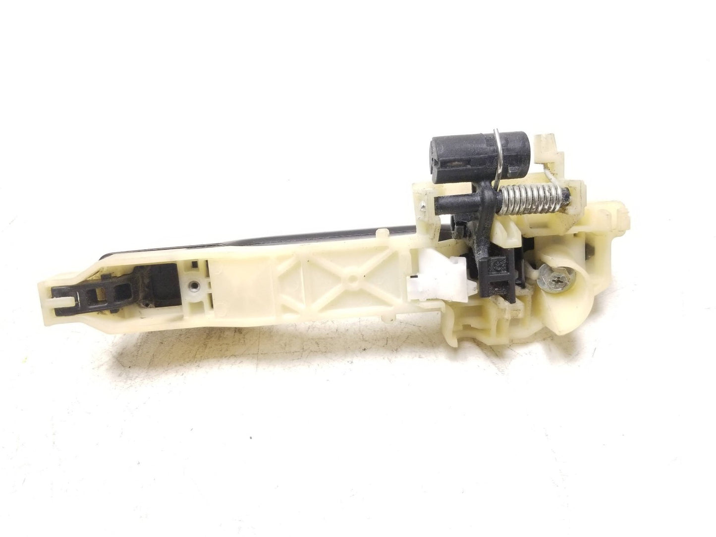 2014 - 2016 Kia Soul Exterior Door Handle Front Driver Side Left OEM
