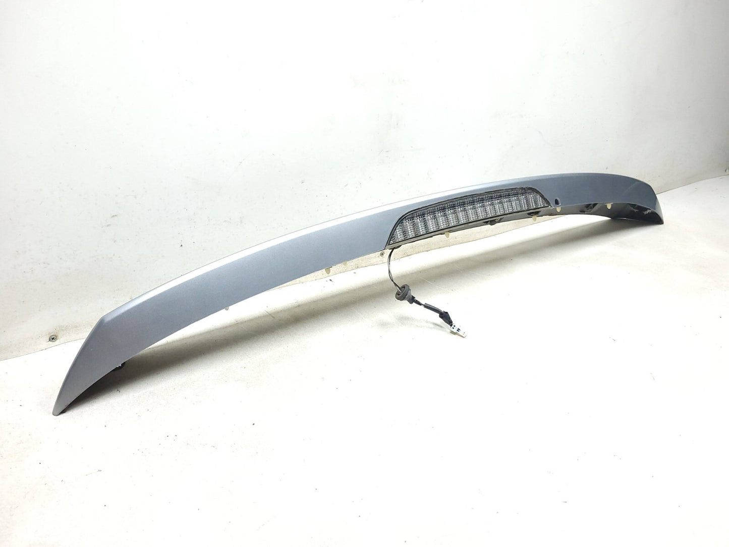 2009 Mitsubishi Outlander Tailgate Spoiler & Third Brake Stop Light Lamp OEM