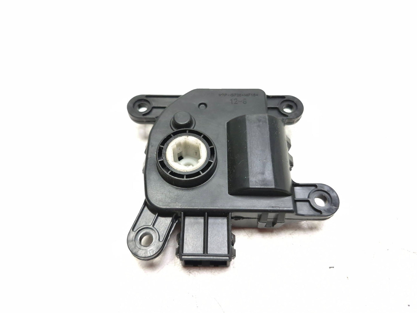 2014 Hyundai Accent HVAC Vent Actuator Flap Motor OEM