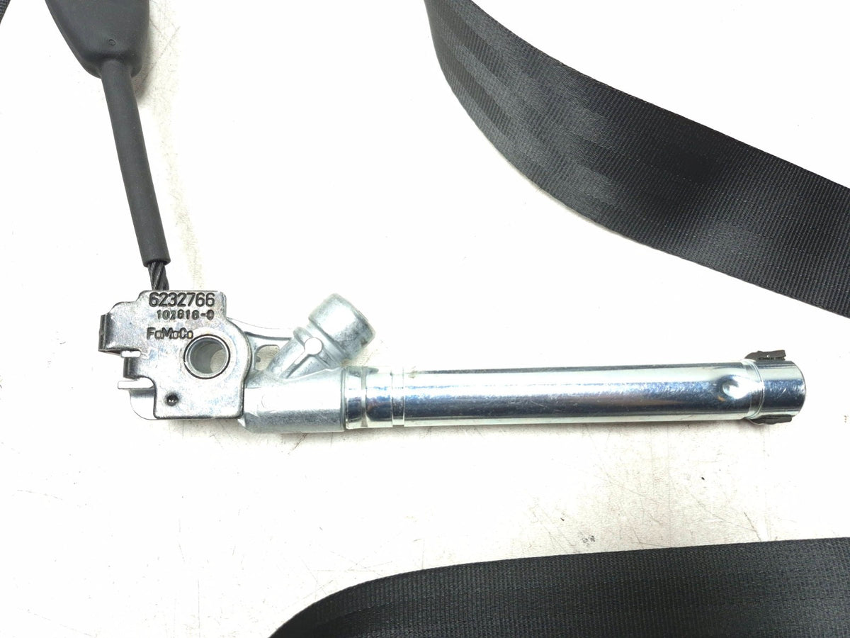 2017 Ford Focus Front Right Passenger Seat Belt Retractor OEM