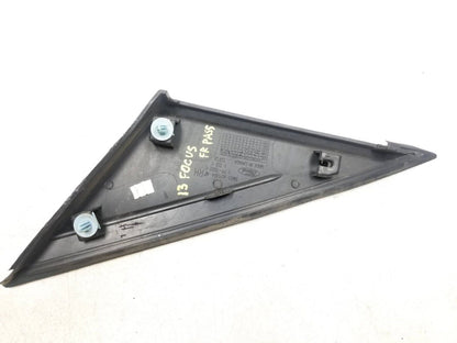 12 - 18 Ford Focus Fender Corner Trim Molding Front Passenger Side Right OEM