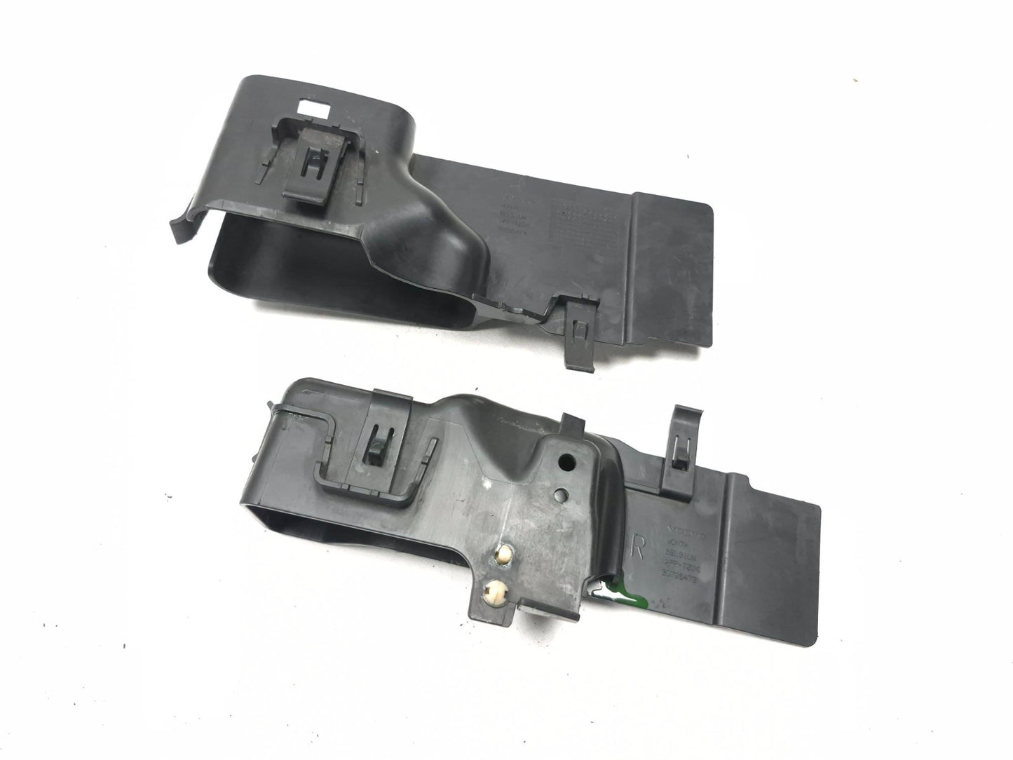 2013 Volvo S60 Front Radiator Air Guide Duct Left & Right Pair OEM