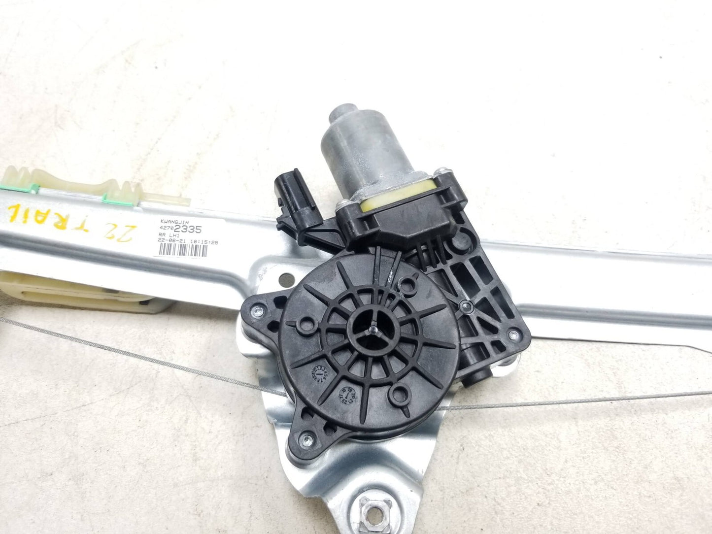 2022 Chevrolet Trailblazer Rear Window Regulator & Motor Driver Side Left OEM