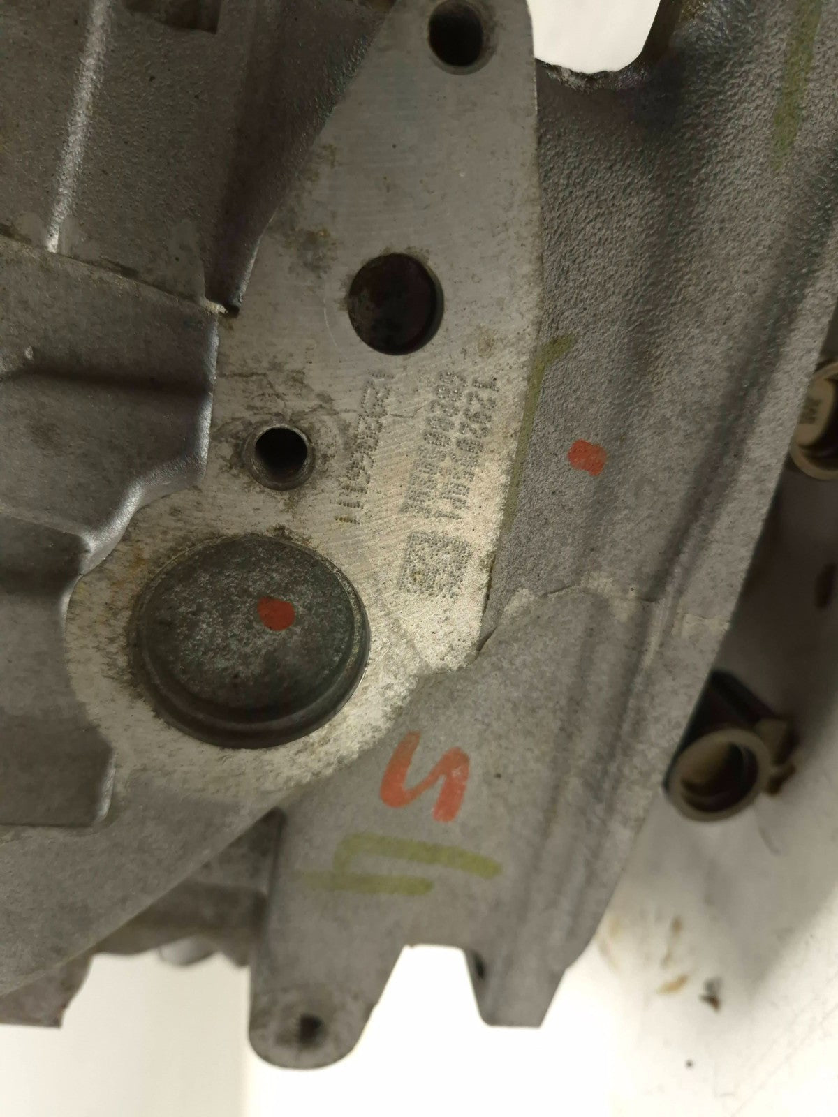 2020 Dodge Challenger Engine Cylinder Head Passenger Side Right 5.7l V8 OEM