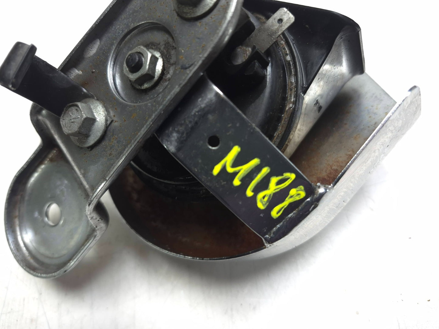 2008 Harley-davidson Dyna Fat Bob Fxdf Horn Signal & Cover OEM