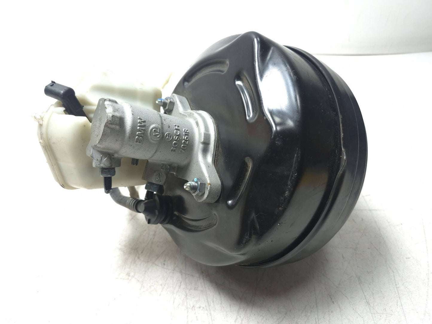 2013 BMW 328ix Power Brake Booster W/ Master Cylinder OEM