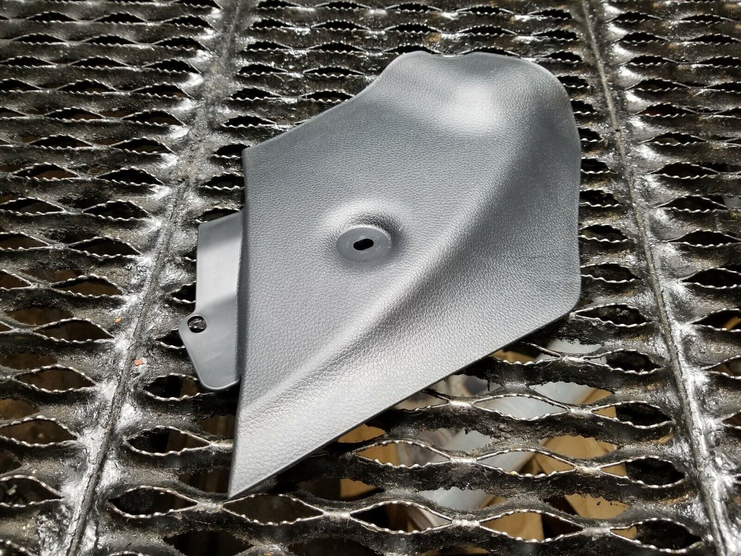 14 15 16 17 Hyundai Elantra Gt Console Side Cover Trim Right Passenger Side OEM