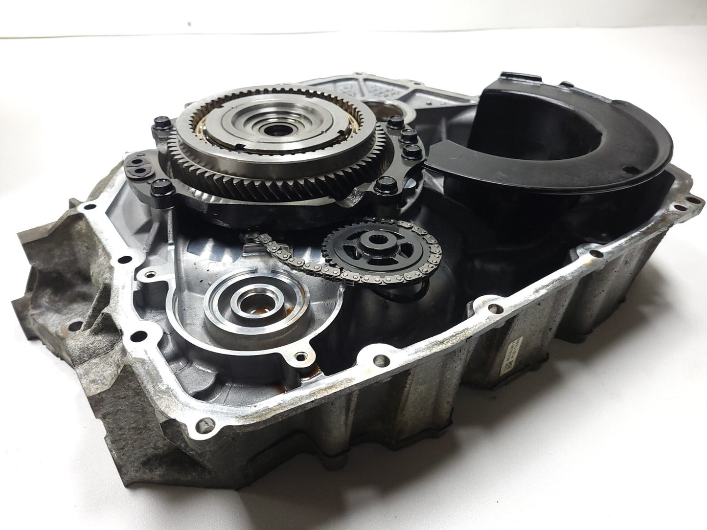 2010 - 2016 Cadillac SRX At Automatic Transmission Case Bell Housing & Cover OEM