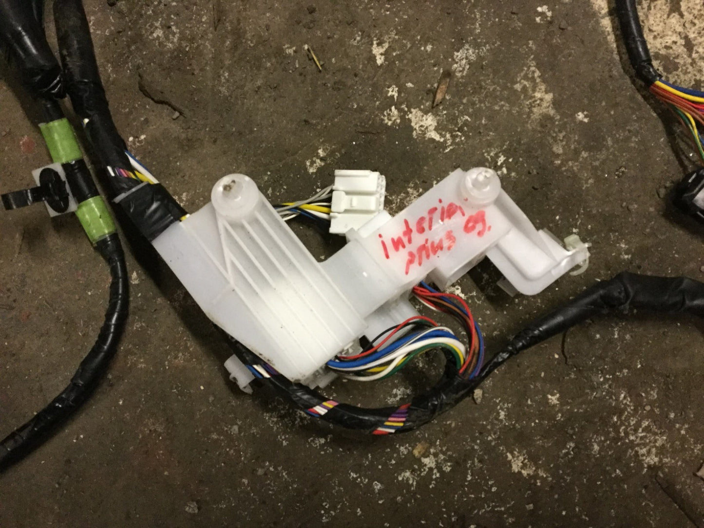 2009 Toyota Prius Interior Floor Wire Wiring Harness 82161-47330 OEM