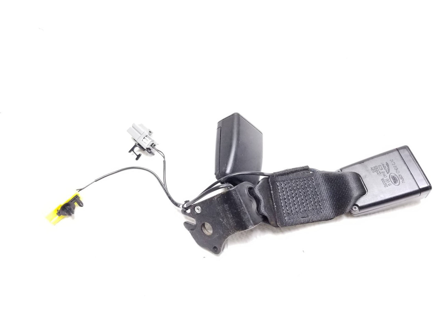 2017 Jaguar Xe Seatbelt Buckle W/ Harness Rear Passenger Side Right OEM