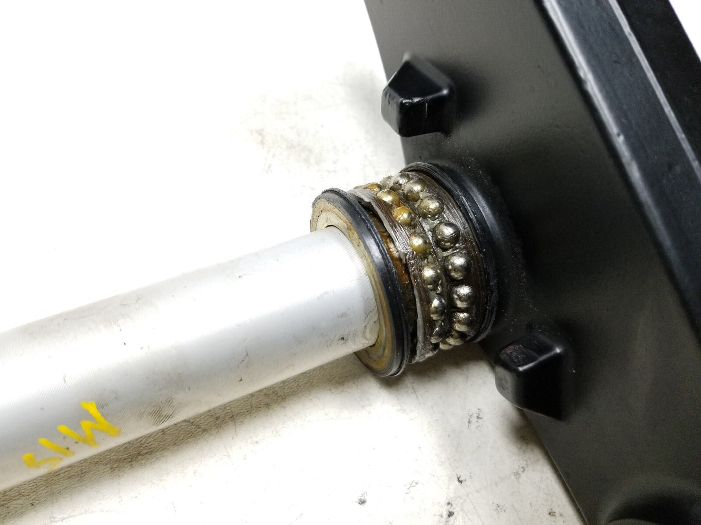 20 - 24 Benelli 302s Lower Triple Tree OEM 1609 Miles