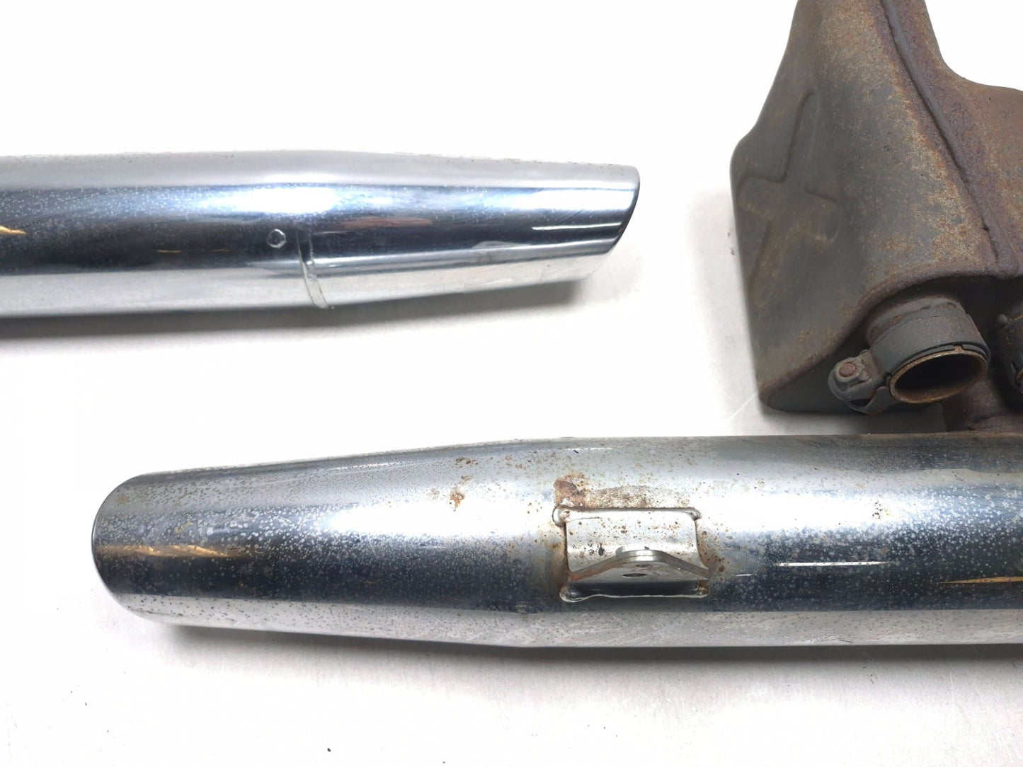 1999 Suzuki Intruder 1500 Right Lower Muffler & Left Upper Muffler Pair OEM