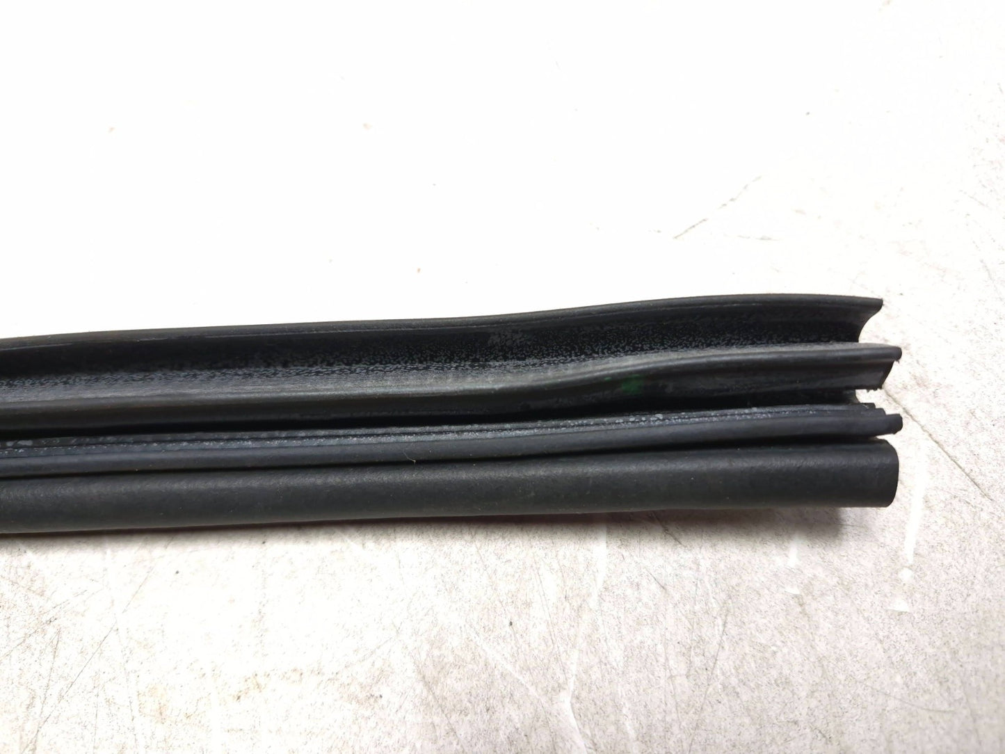2014 Hyundai Sonata Rear Door Weatherstrip Seal Driver Side Left 2pcs OEM