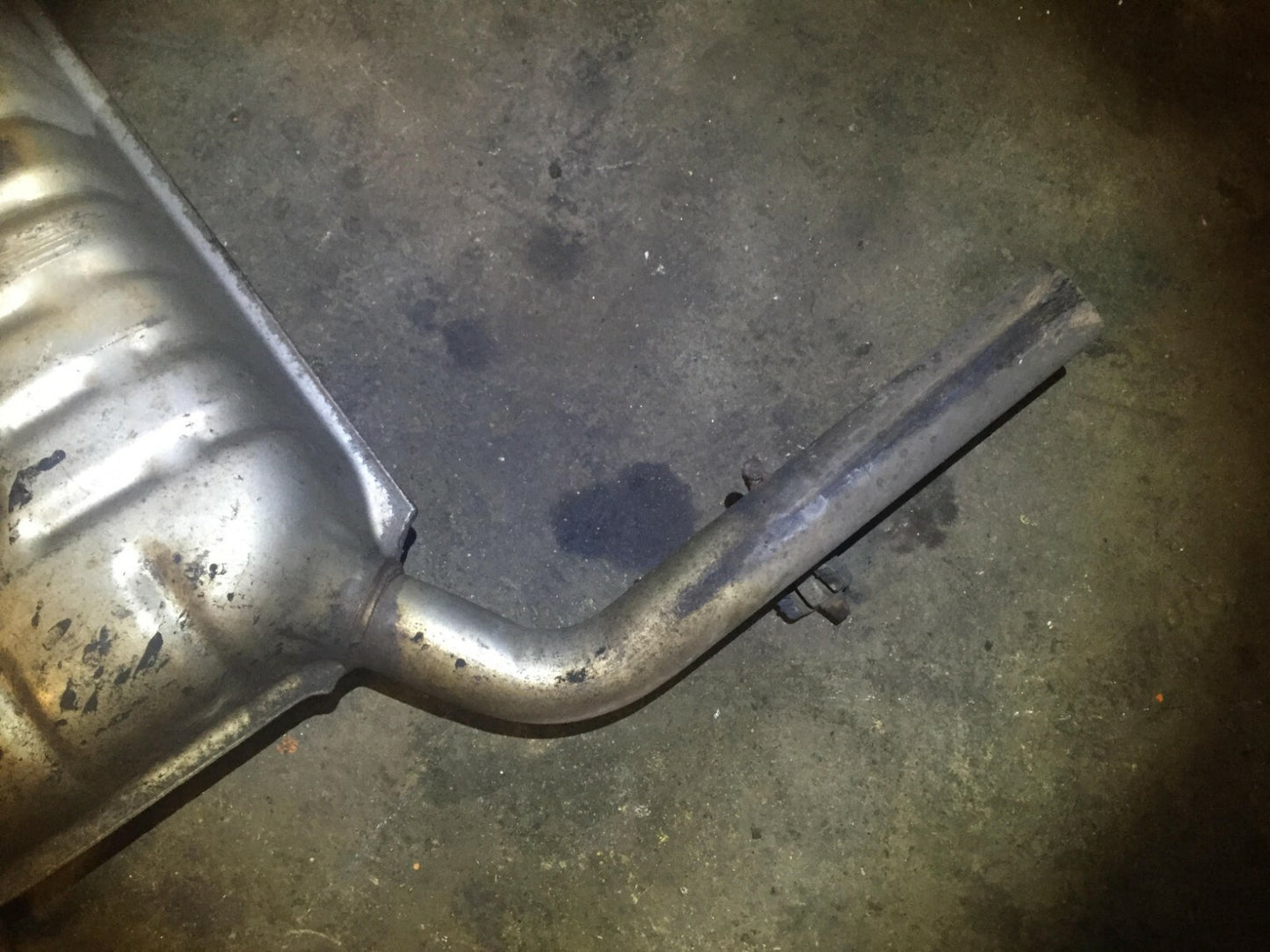 2014 Dodge Avenger Exhaust Muffler 2.4l OEM