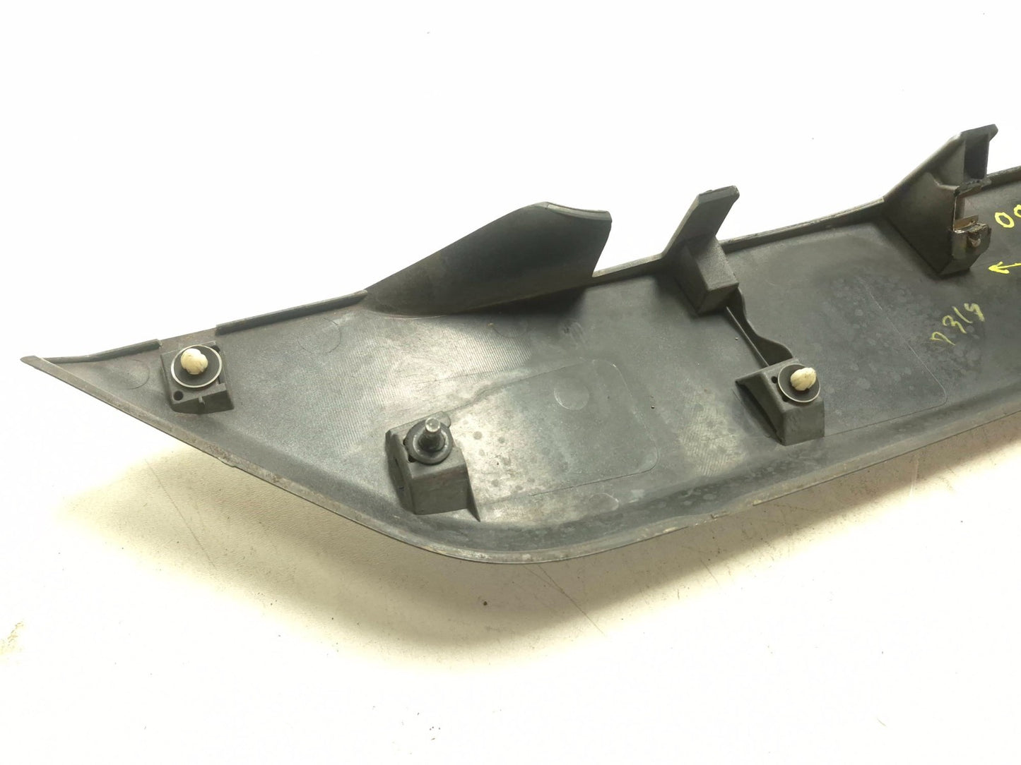 2009 Mitsubishi Outlander Rear Hatch Tailgate Trim Molding 5817a022zz OEM