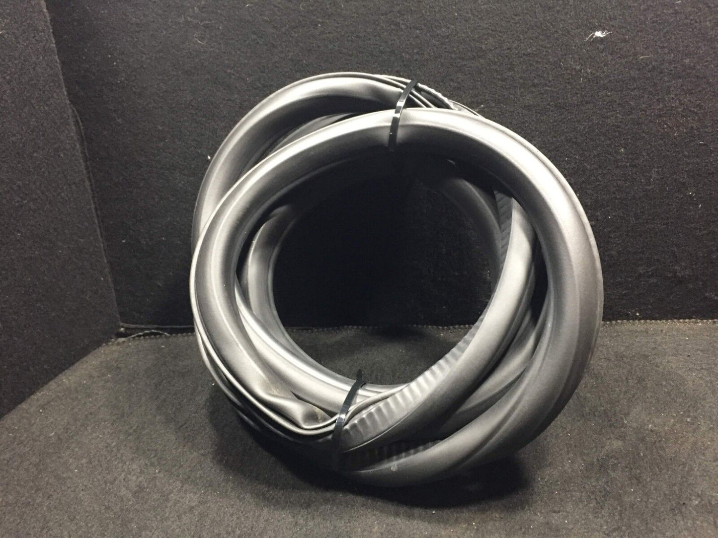 10 11 12 13 Chevrolet Equinox Rear Right Passenger Door Weater Stirp Seal OEM