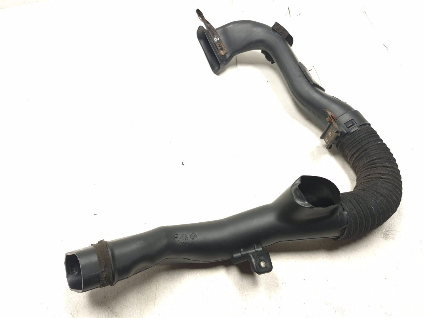 2010 Lexus Hs250h Air Cleaner Intake Inlet Duct Tube  OEM