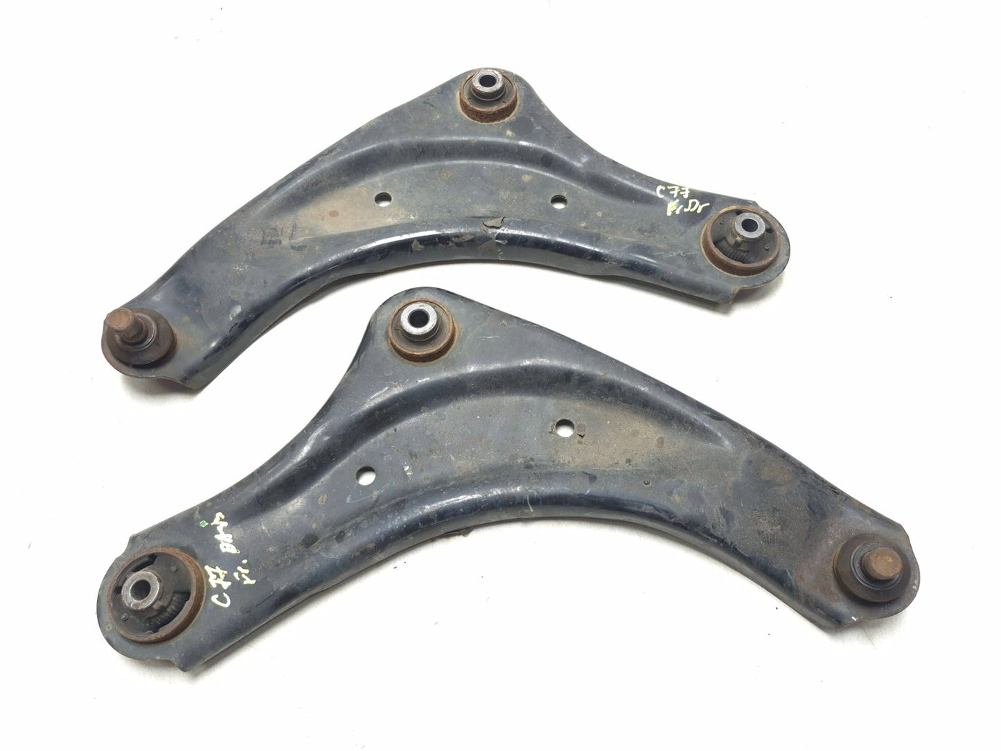 2012 Nissan Leaf Front Lower Control Arm Left & Right OEM