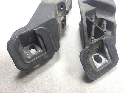 2007 Range Rover 4.2l Engine Motor Mount Bracket Left & Right Pair OEM