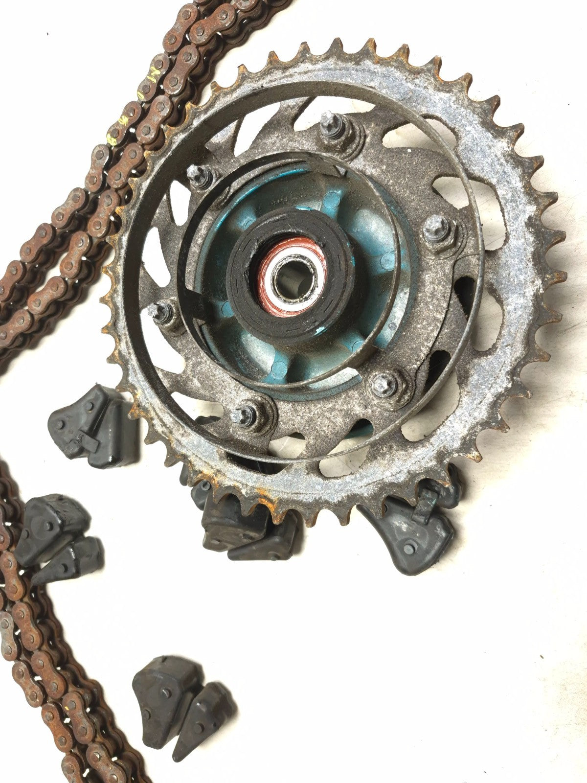 2024 Yamaha R3 Yzfr3 Rear Wheel Hub & Sprocket W/ Drive Chain OEM