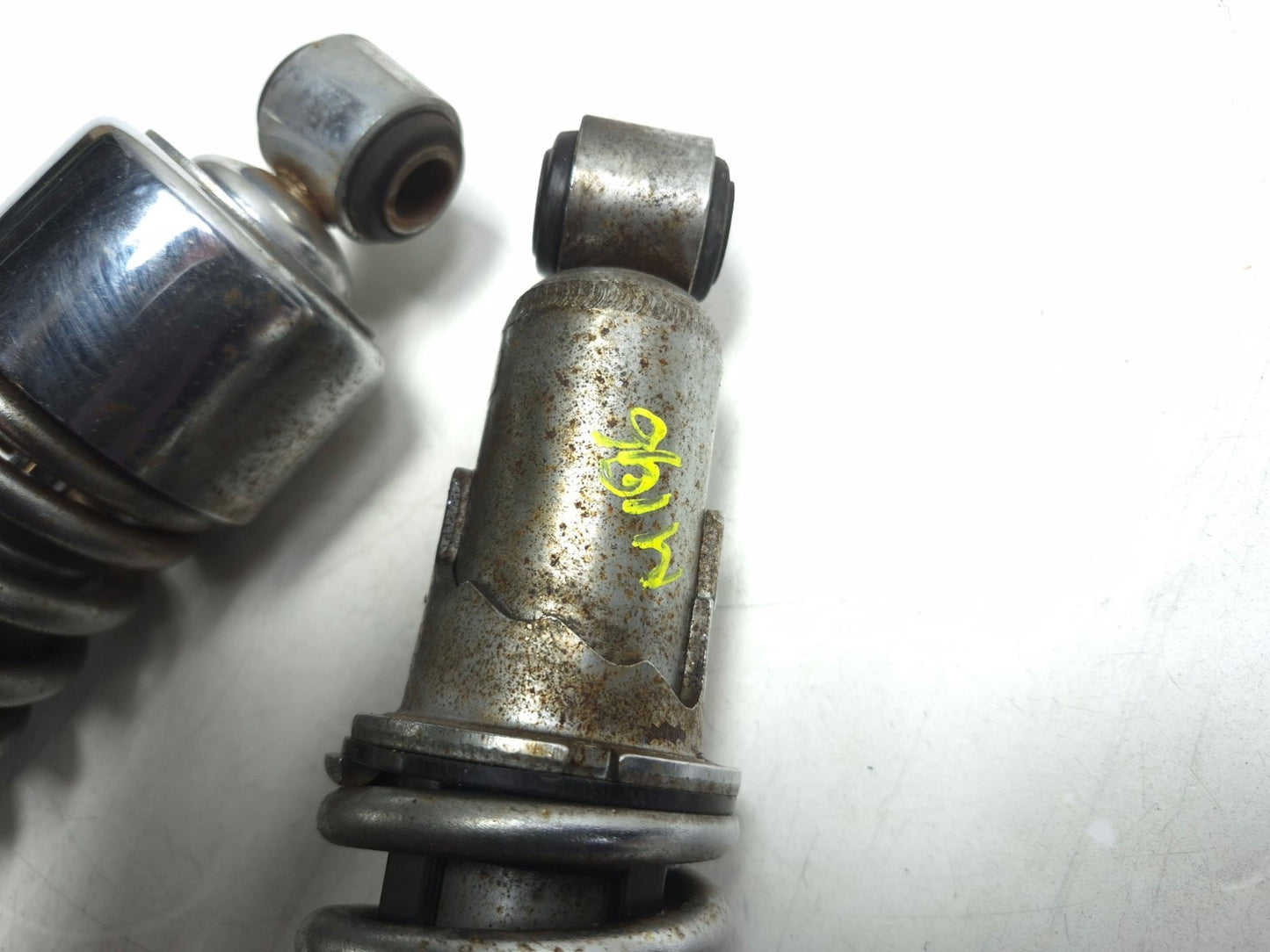 2004 Harley-davidson Sportster Xl883  Rear Shock Absorber Pair OEM