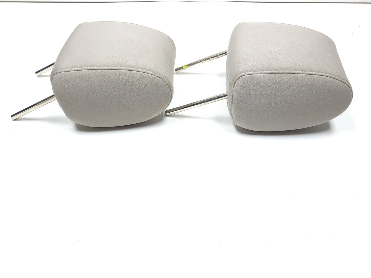 2009 Mazda Cx-7 Front Headrest 2pcs OEM