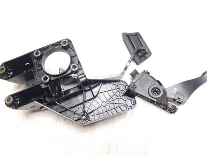 2011 - 2020 Dodge Grand Caravan Brake Pedal & Accelerator Pedal OEM