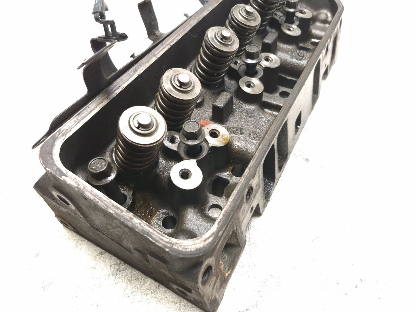 Yale Forklift V6 4.3l Engine Cylinder Head Left & Right Pair OEM