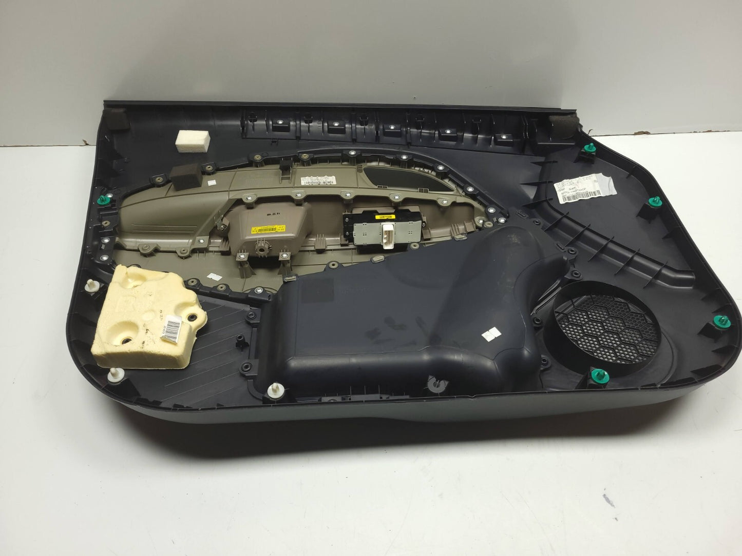 2014 Kia Rio Door Panel Trim Front Passenger Side Right OEM ✅
