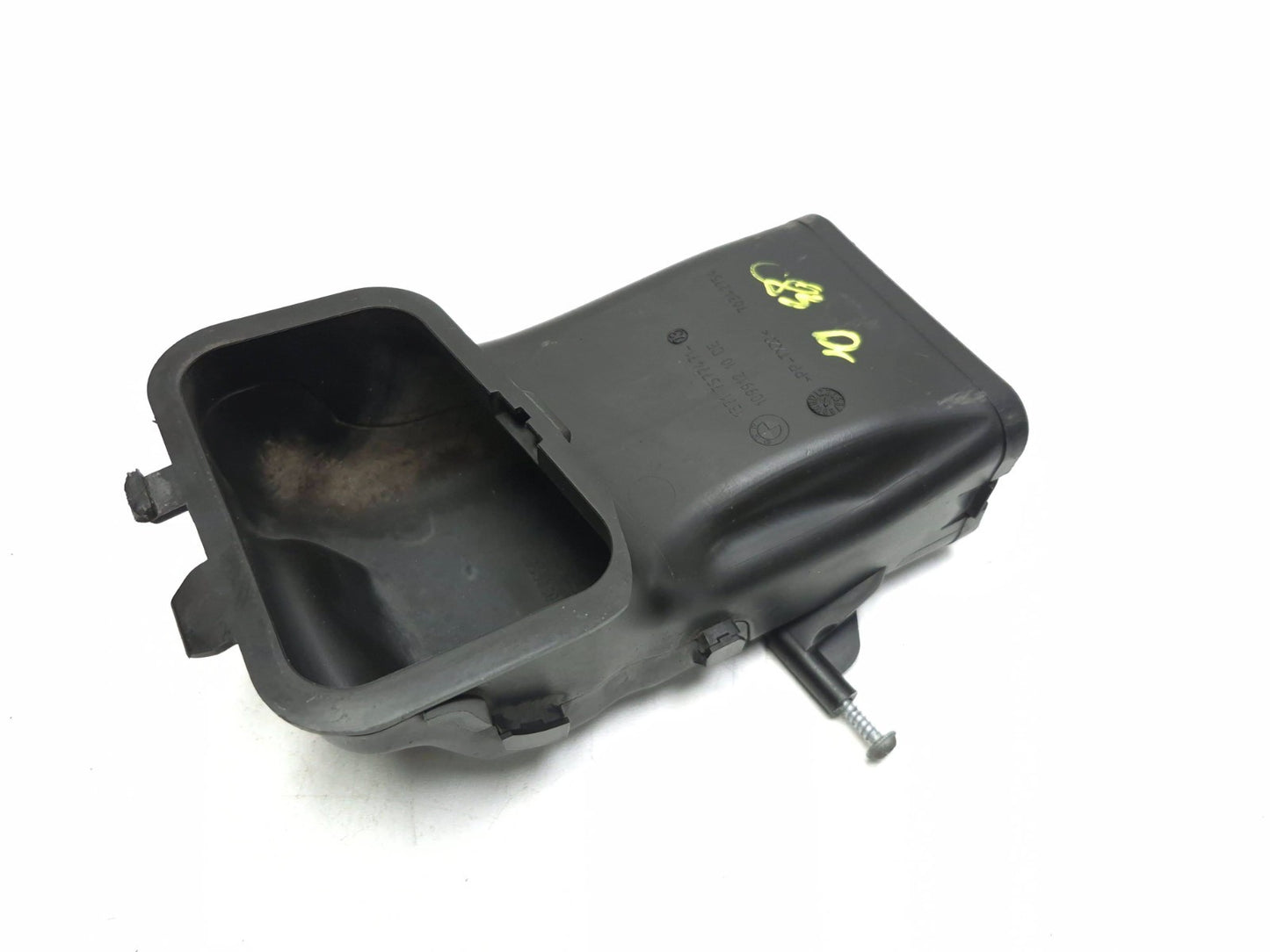 2011 BMW 750li Front Air Intake Duct Left & Right OEM