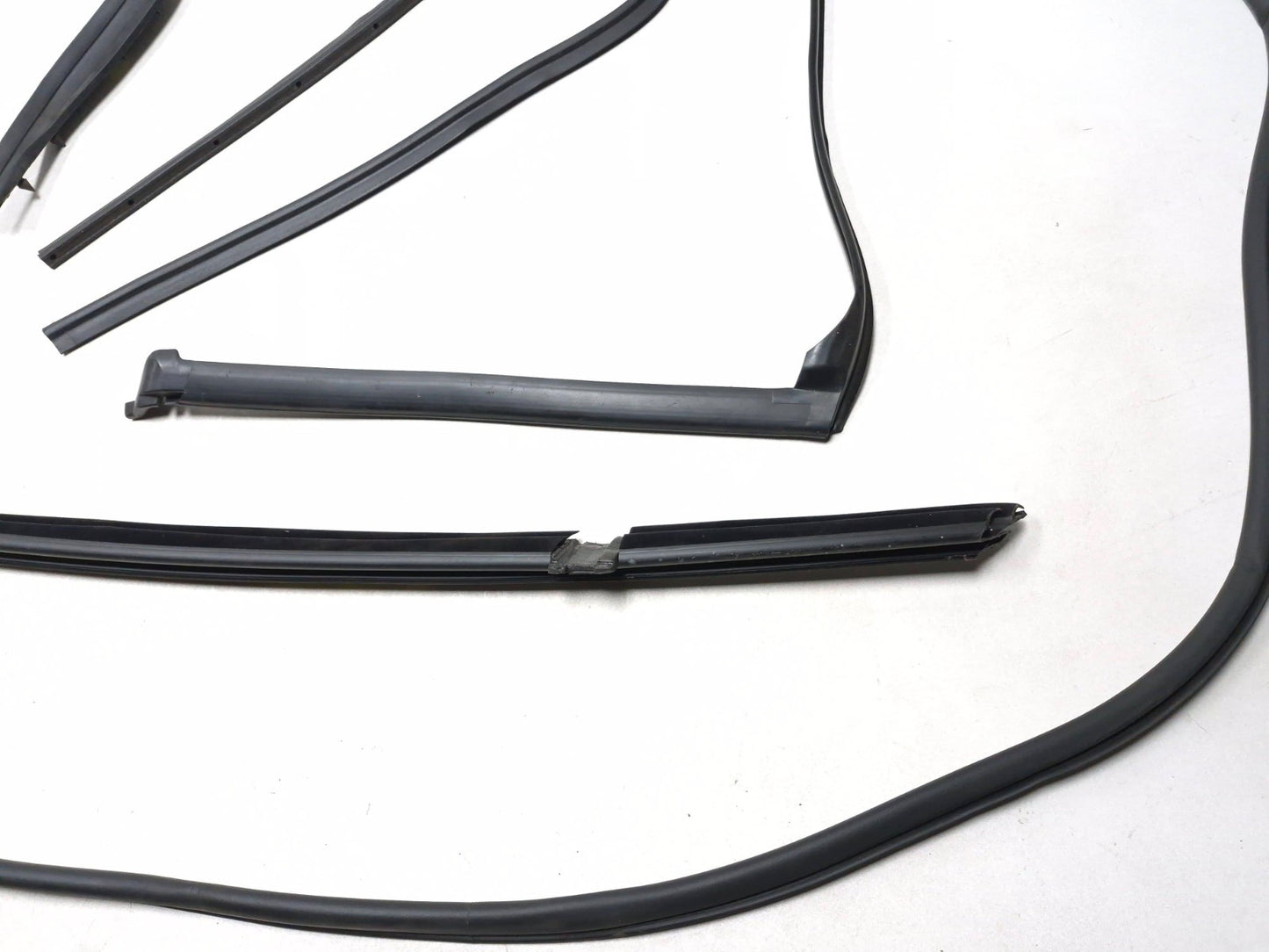 2011 BMW 535i F10 Rear Door Window Belt & Weatherstrip Seal Driver Side Left OEM