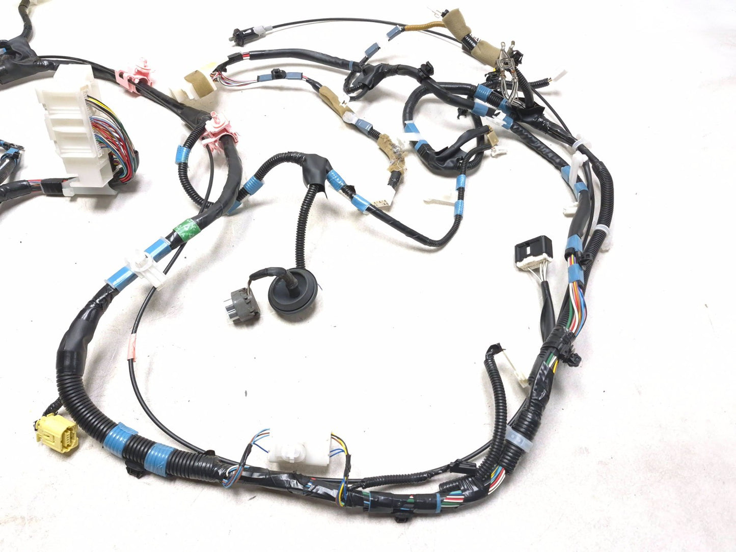 2011 Toyota Prius Interior Floor Wire Harnes Driver & Passenger Side Pair OEM