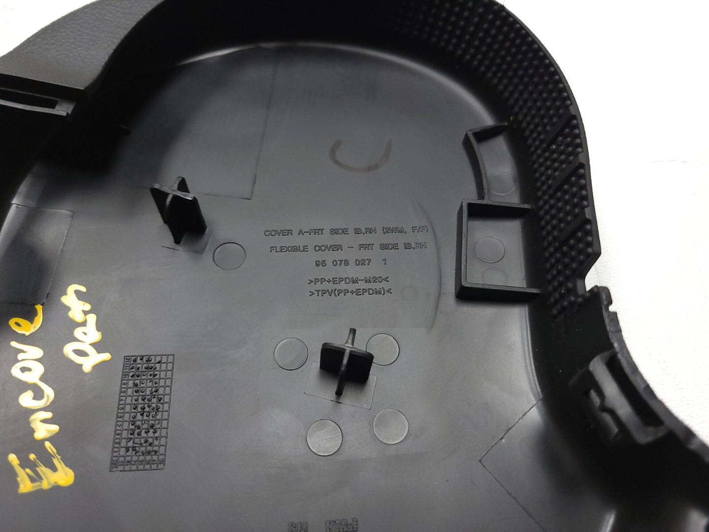 17 22 Buick Encore Seat Side Trim W/ Guide Sleeve Front Passenger Side Right OEM