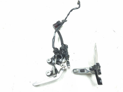 2025 Yamaha Xsr900 Front Footrest Mount W/ Master Cylinder Left & Right Pair OEM