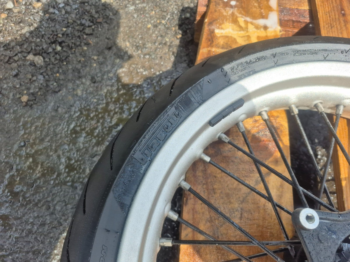 2018 Husqvarna Svartpilen 401 Wheel Rim W/tire Front & Rear Pair OEM