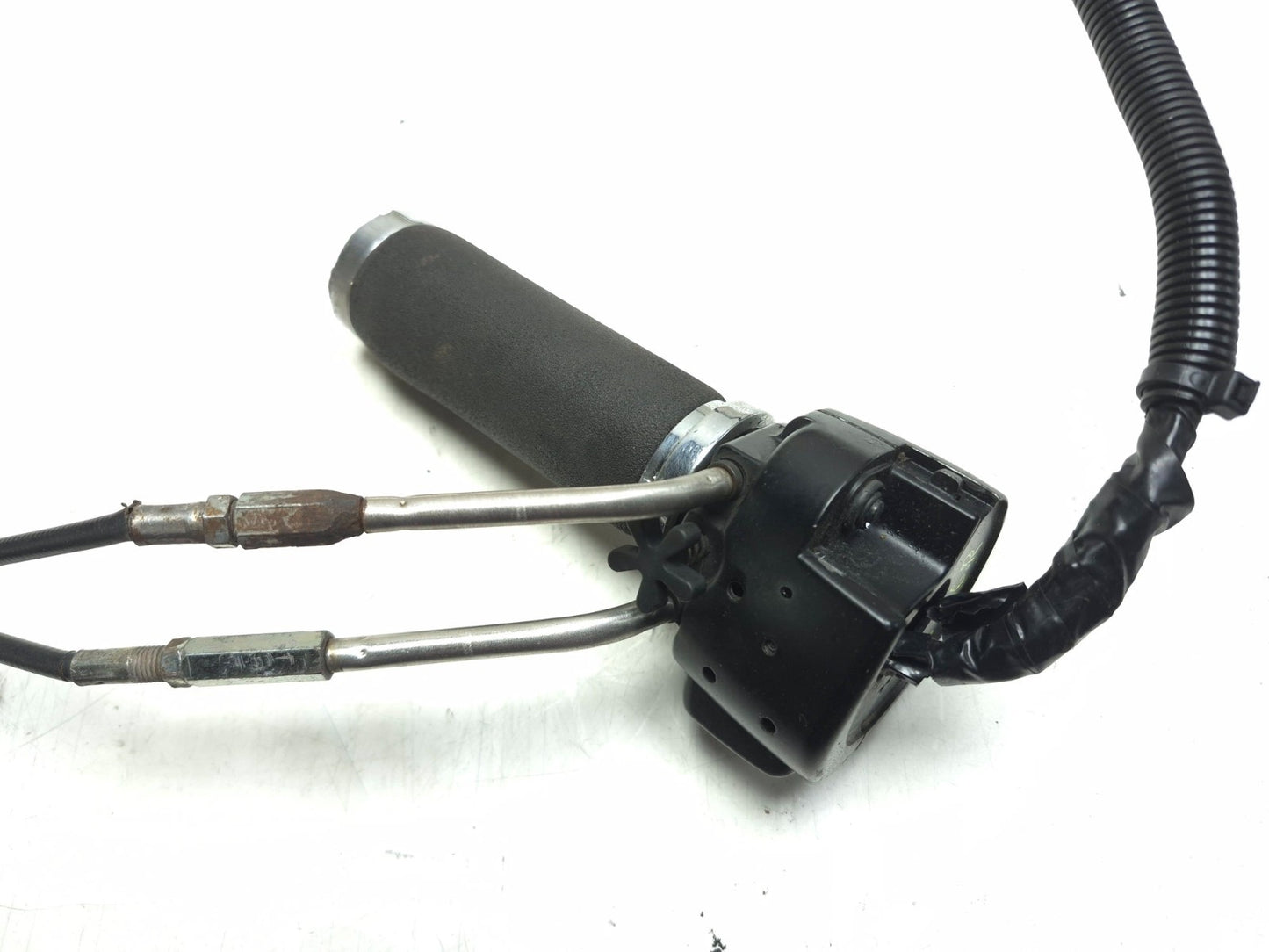 2004 Harley-davidson Sportster Xl883 Right Handlebar Switch & Throttle Grip OEM