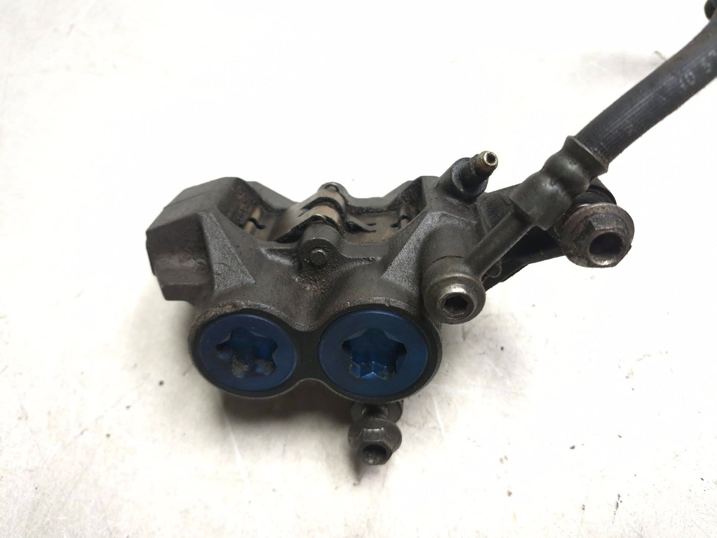 2002 Yamaha Yzf-r6 Front Left & Right Brake Caliper Pair OEM