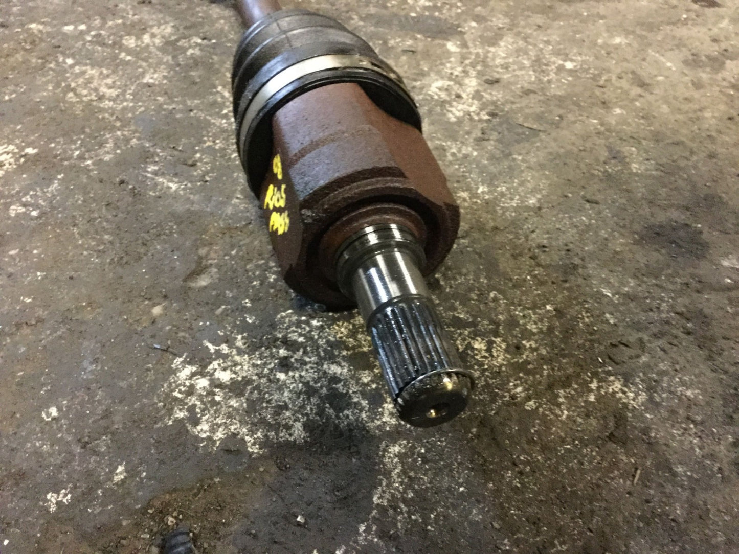 2008 Kia Rio Axle Shaft Front Passenger Side Right OEM