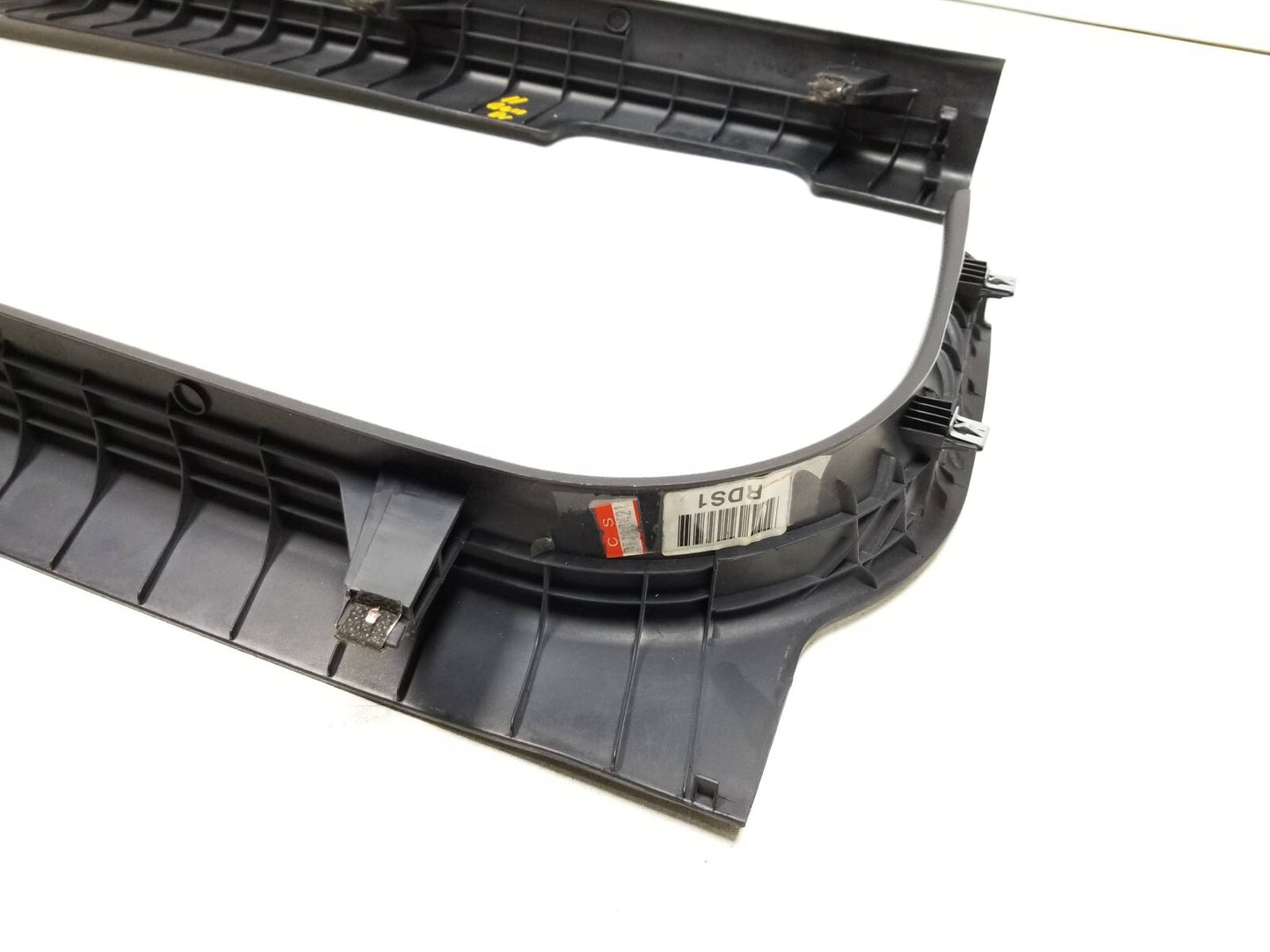 09-16 Hyundai Genesis Coupe Door Sill Scuff Plate Left & Right OEM