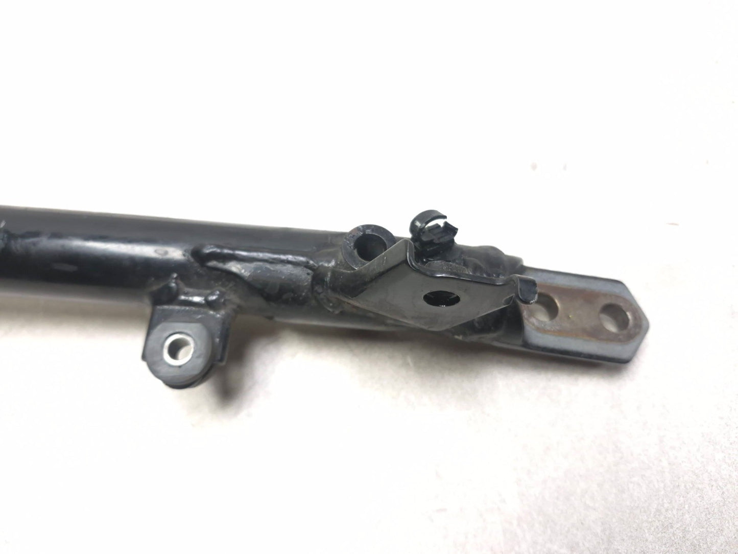 2005 Suzuki C50 Boulevard Engine Support Cradle Bar Rail OEM
