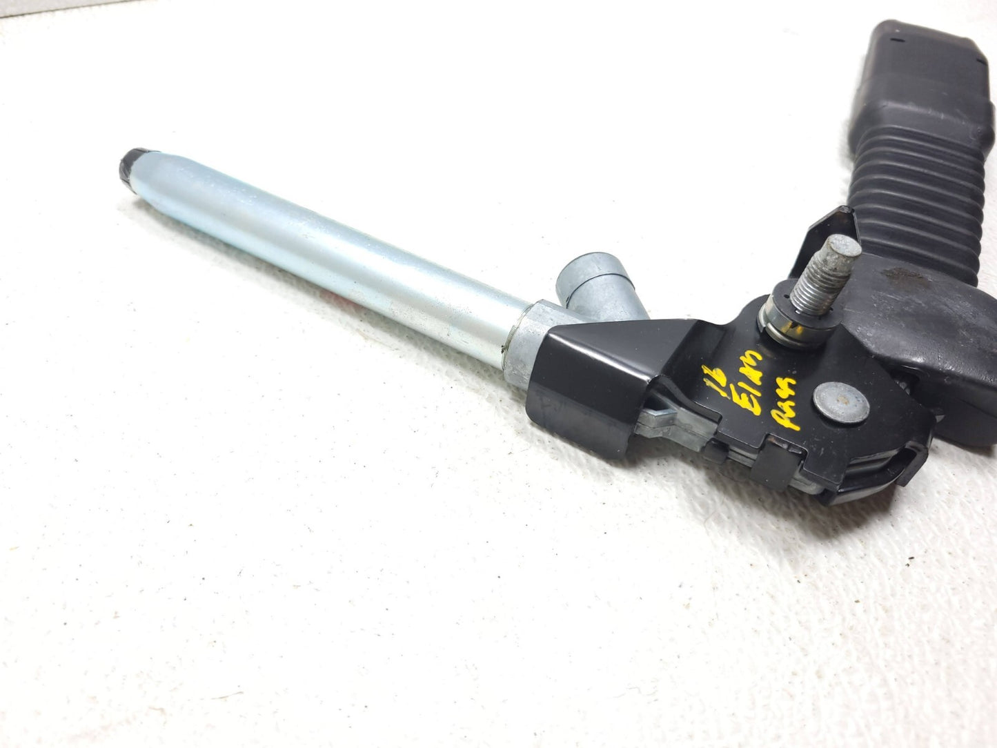 14 15 16 Hyundai Elantra Seat Belt Pretensioner Front Passenger Side Right OEM