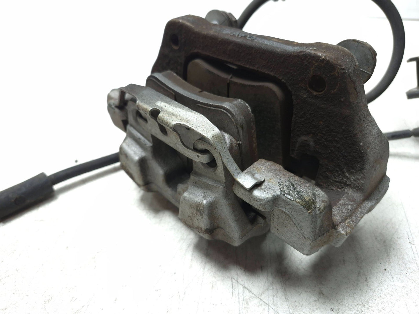 2013 BMW 328ix Front Brake Caliper Left & Right Pair Oem✅