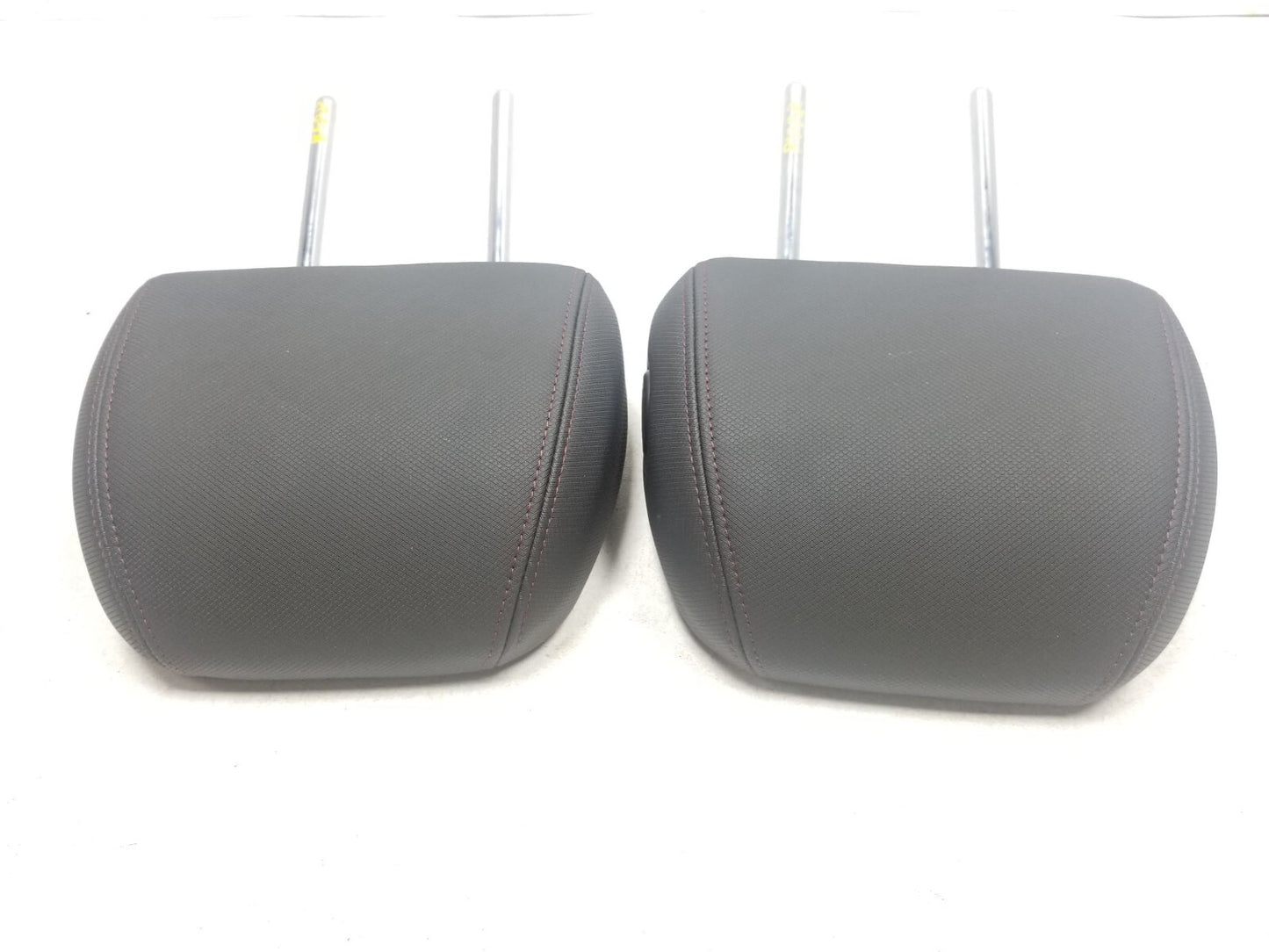 2022 Chevrolet Trailblazer Rs Headrest Rear Seat Left & Right OEM