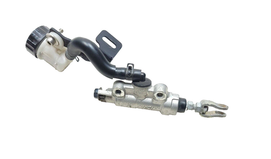 2015 - 2018 Yamaha Yzf-r3 Yzfr3 Rear Brake Master Cylinder OEM
