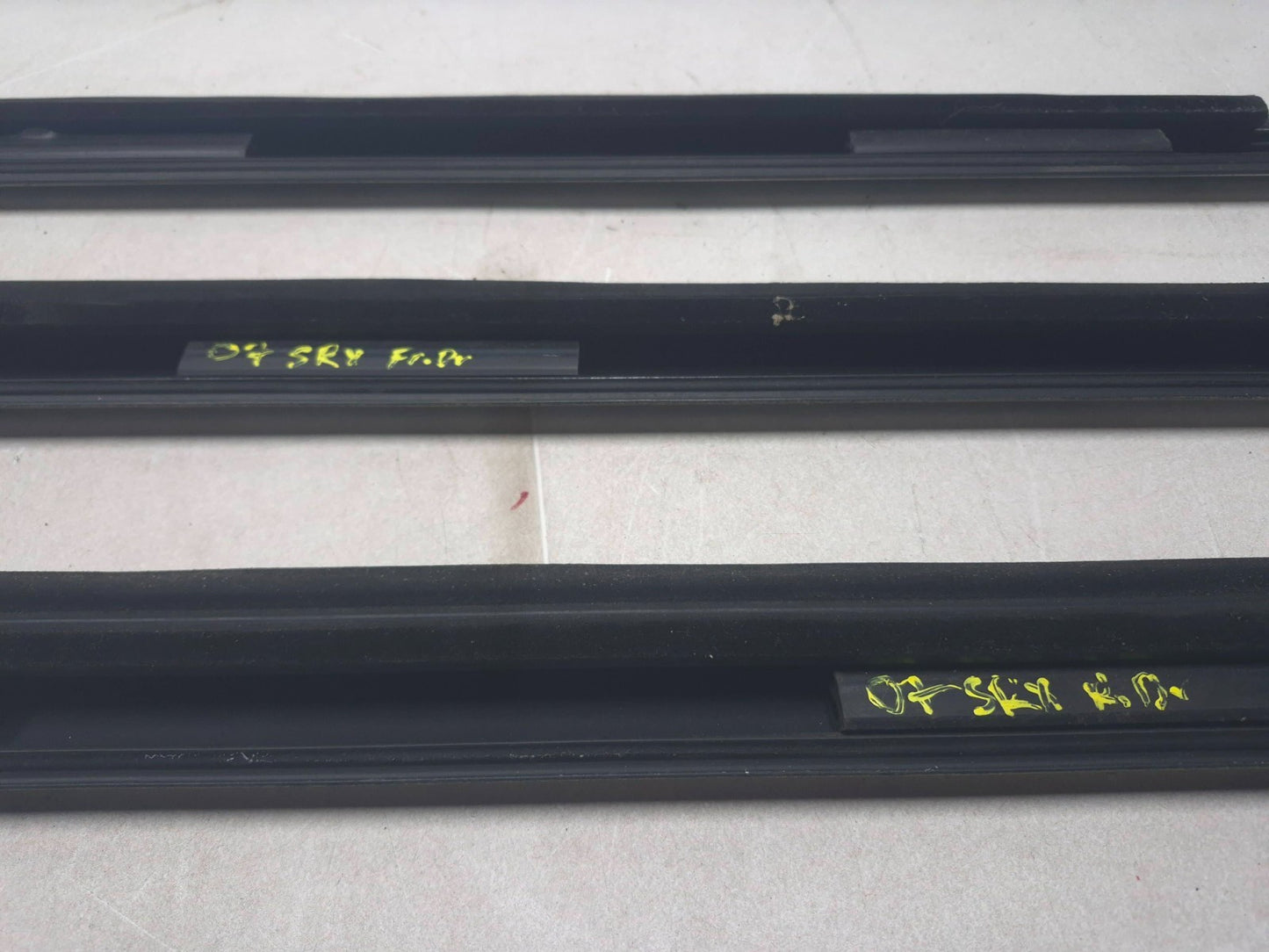 2007 Cadillac SRX Door Belt Chrome Molding Trim Front & Rear 4pcs  OEM